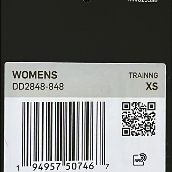 NIKE Yellow Rainbow Logo Short Sleeve T Sh Shirt size XS - Picture 5 of 5